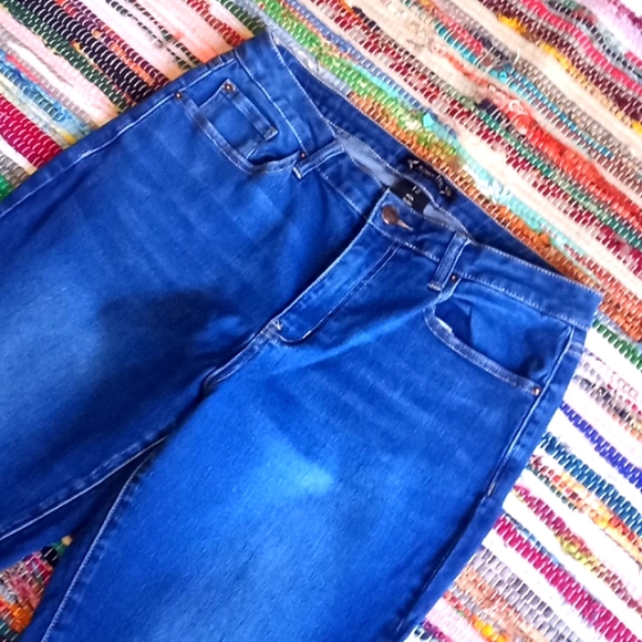 Nanette Lepore Belle High Rise Crop Jeans-#1731 - Picture 13 of 13